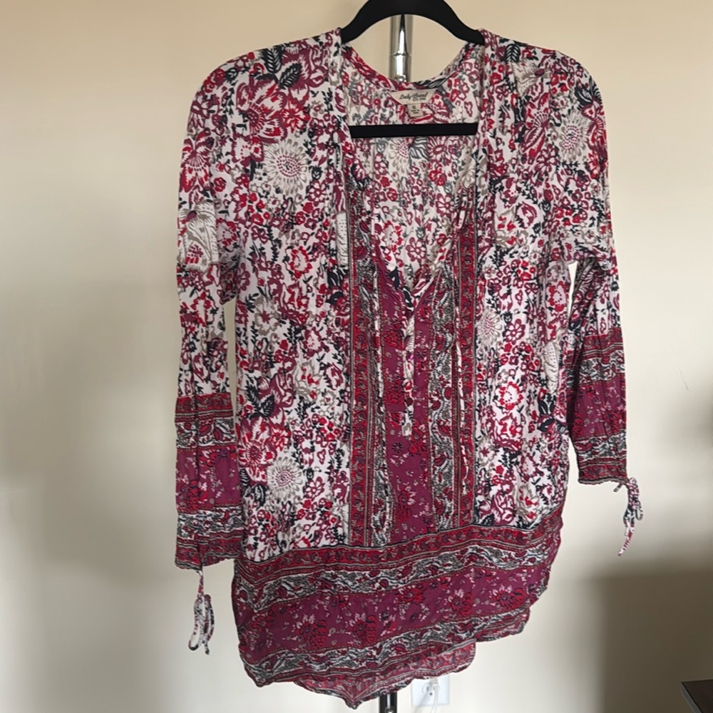 Lucky Brand multicolored blouse. Size M. Excellent condition.